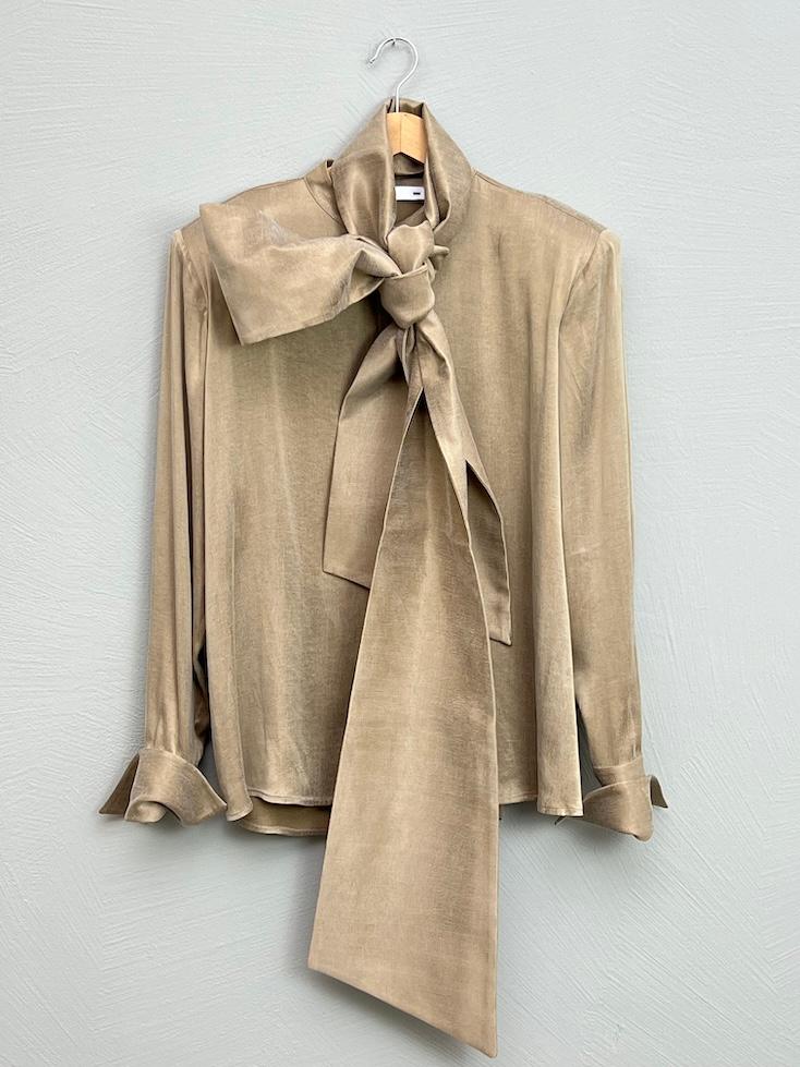 Bluse - Cornelia mit Schulterpolster