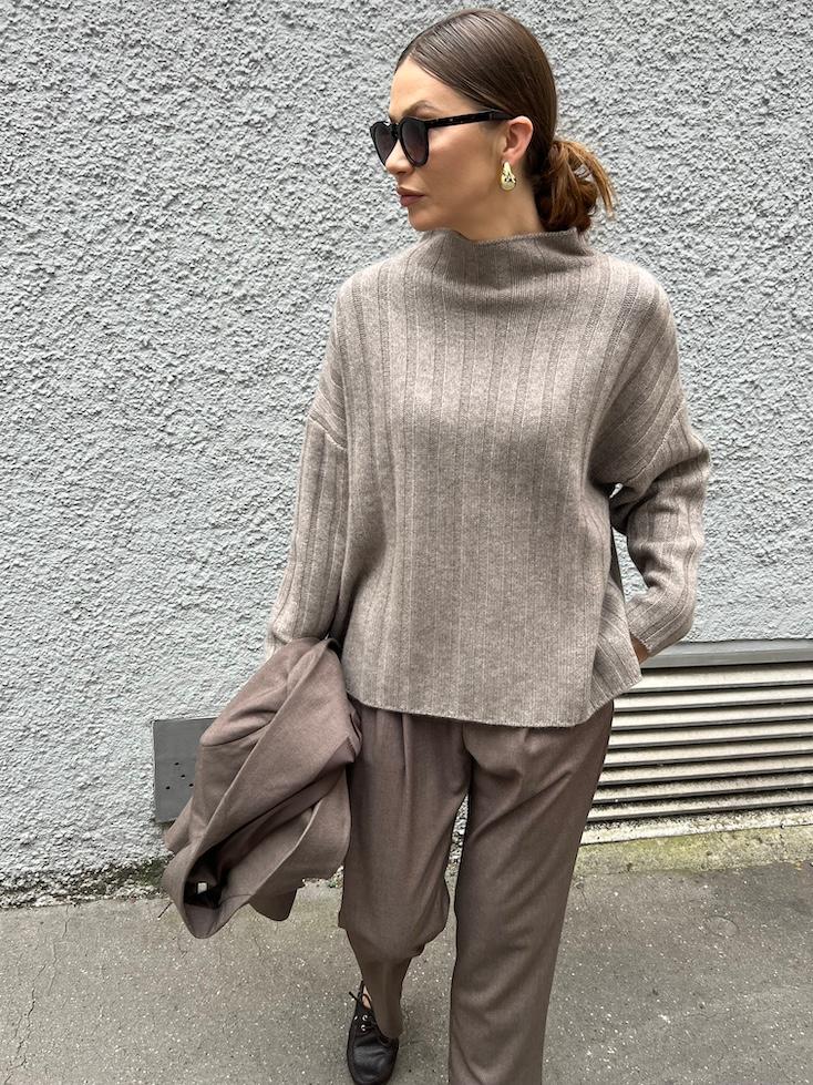 Pullover - 1