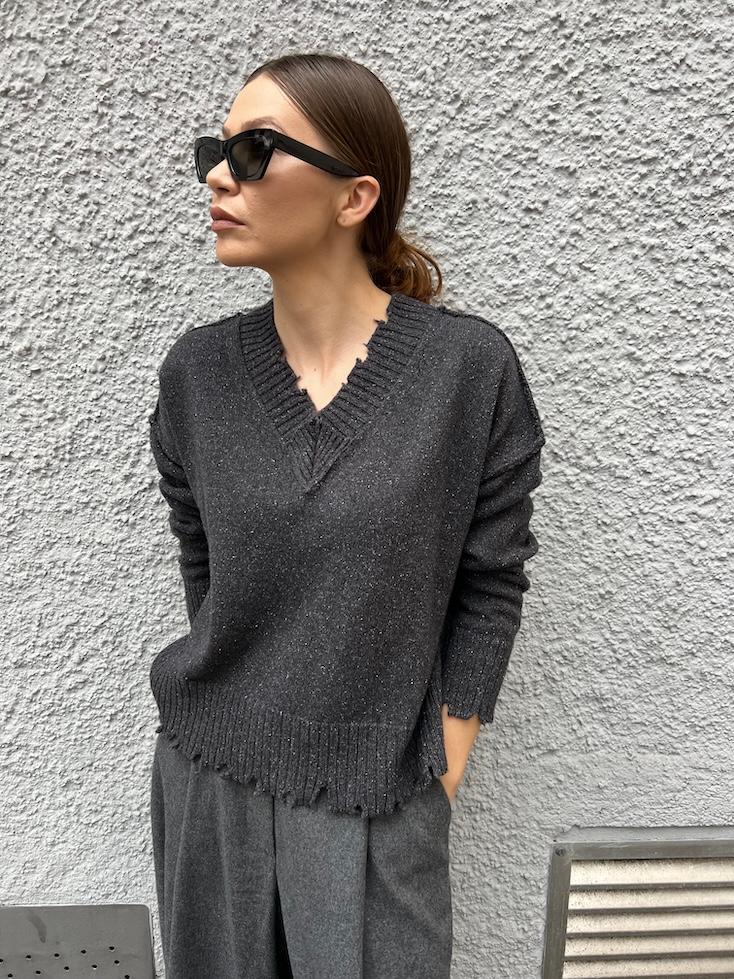 Pullover - 1