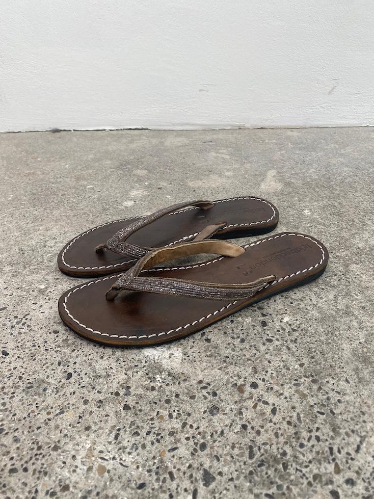 Seri flat