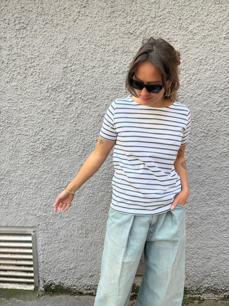 T-Shirt - 1