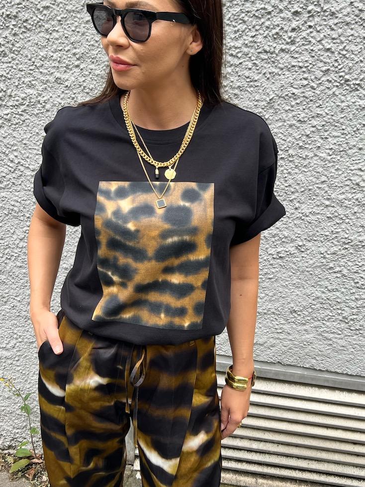 T-Shirt - 1