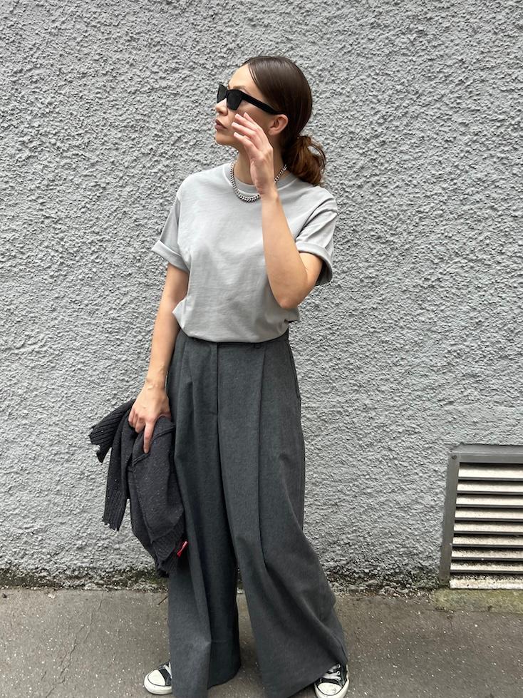 T-Shirt - 1